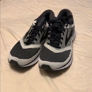 Brand New Brooks Revel Running Shoes Size 10.5